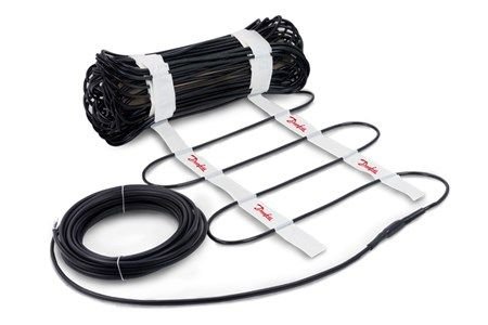 Electric heating mat for ramps and door thresholds